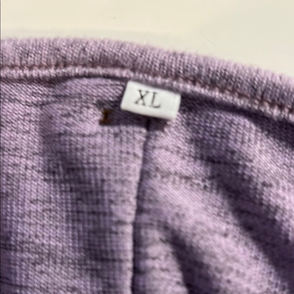 EUC Lavender Sweater Long Sleeve Purple With Back Button Details-Sz XL - Picture 2 of 10